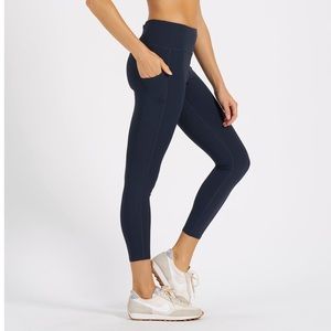 Vuori Stride Legging in Ink